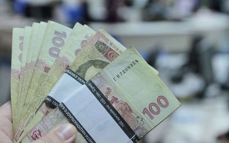 Обмеження граничної суми готівкового розрахунку з особою, яка здійснює незалежну професійну діяльність