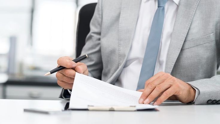 Воєнний стан не є підставною для розірвання трудового договору